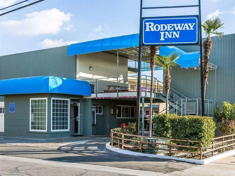 Rodeway Inn Downtown הנפורד מראה חיצוני תמונה